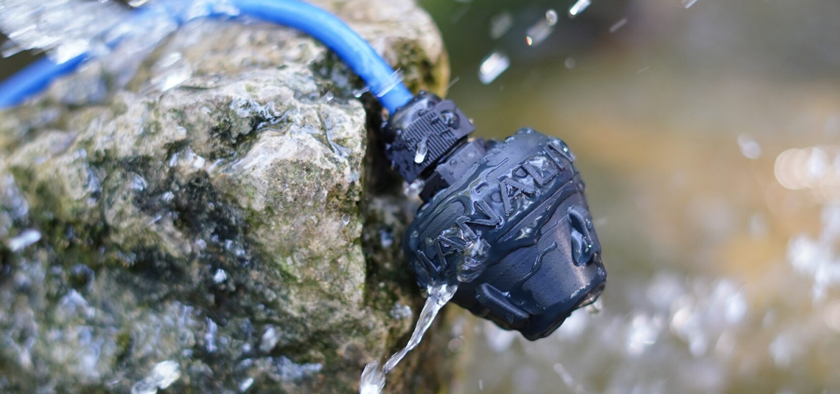 Vertical hydrophone manalive audio splash