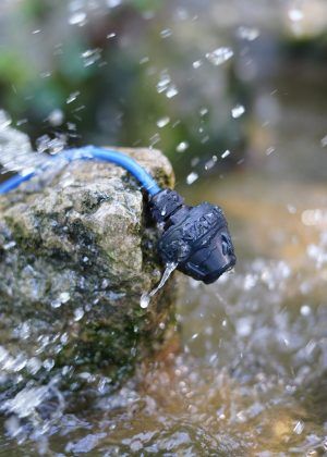 Vertical hydrophone manalive audio splash